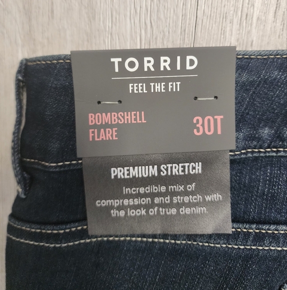 TORRID NEW W TAGS BOMBSHELL FLARE SZ 3P TALL⭐️BEST DENIM EVER - Picture 4 of 4